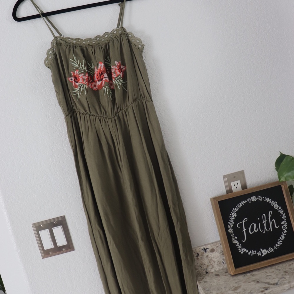 Target Floral Maxi dress | olive green | size S